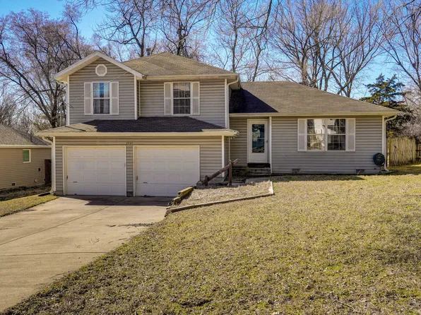 3731 S Oak Avenue, Springfield, MO 65804