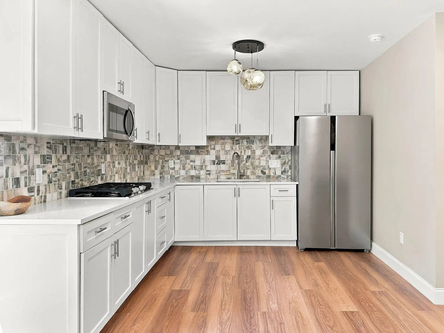 3 bed, 1500 sqft, $3,800 — Photo 4