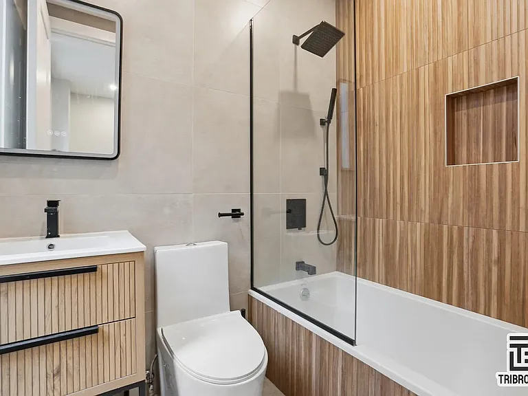 86 Manhattan Ave #1B — Photo 8