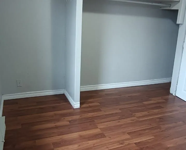 1240 Niagara St — Photo 1