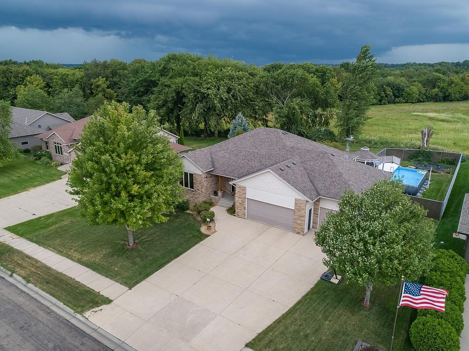 1st image of 3088 Northridge Ln NE