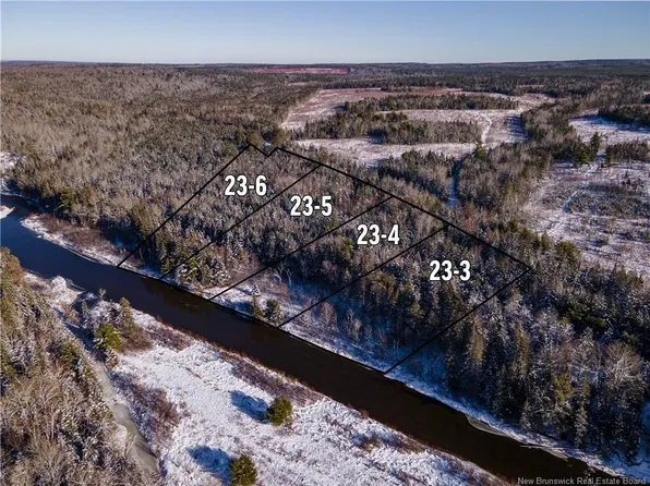 23 Sanitorium Rd #3, Salisbury, NB E4J 1X9