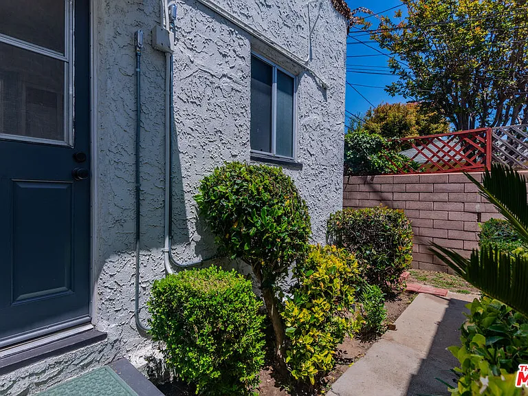 4170 Ince Blvd — Photo 5