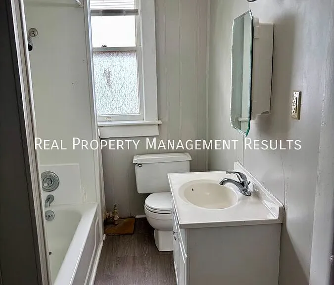 1363 Mesker Park Dr #D — Photo 9