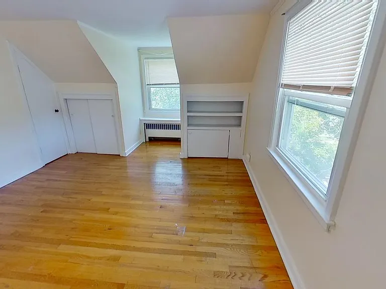 225 S Allen St #2L — Photo 9