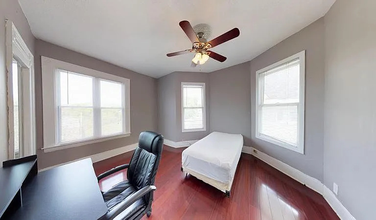 1412 E Genesee St — Photo 11