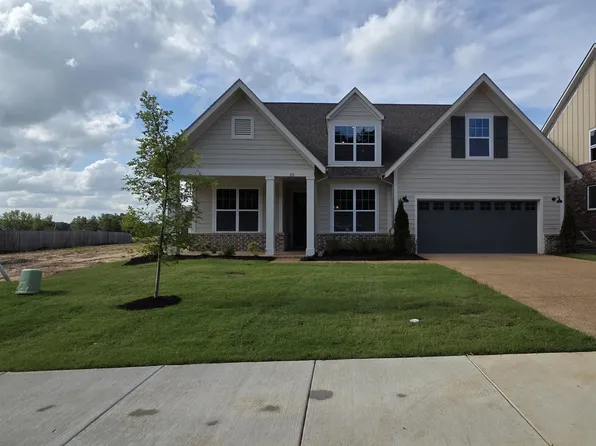110 Live Oak Cv, Oakland, TN 38060
