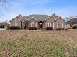 46 Little Creek Xing, Decatur, AL 35603