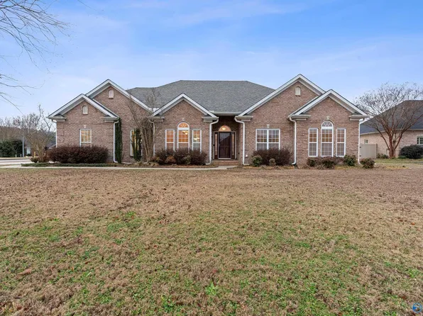 46 Little Creek Xing, Decatur, AL 35603
