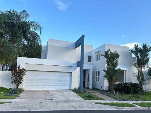 (undisclosed Address), San Juan, PR 00936