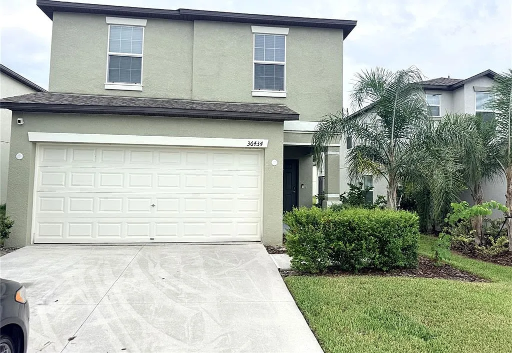 4 bed, 2.5 bath, 1764 sqft, $2,500 — Photo 1
