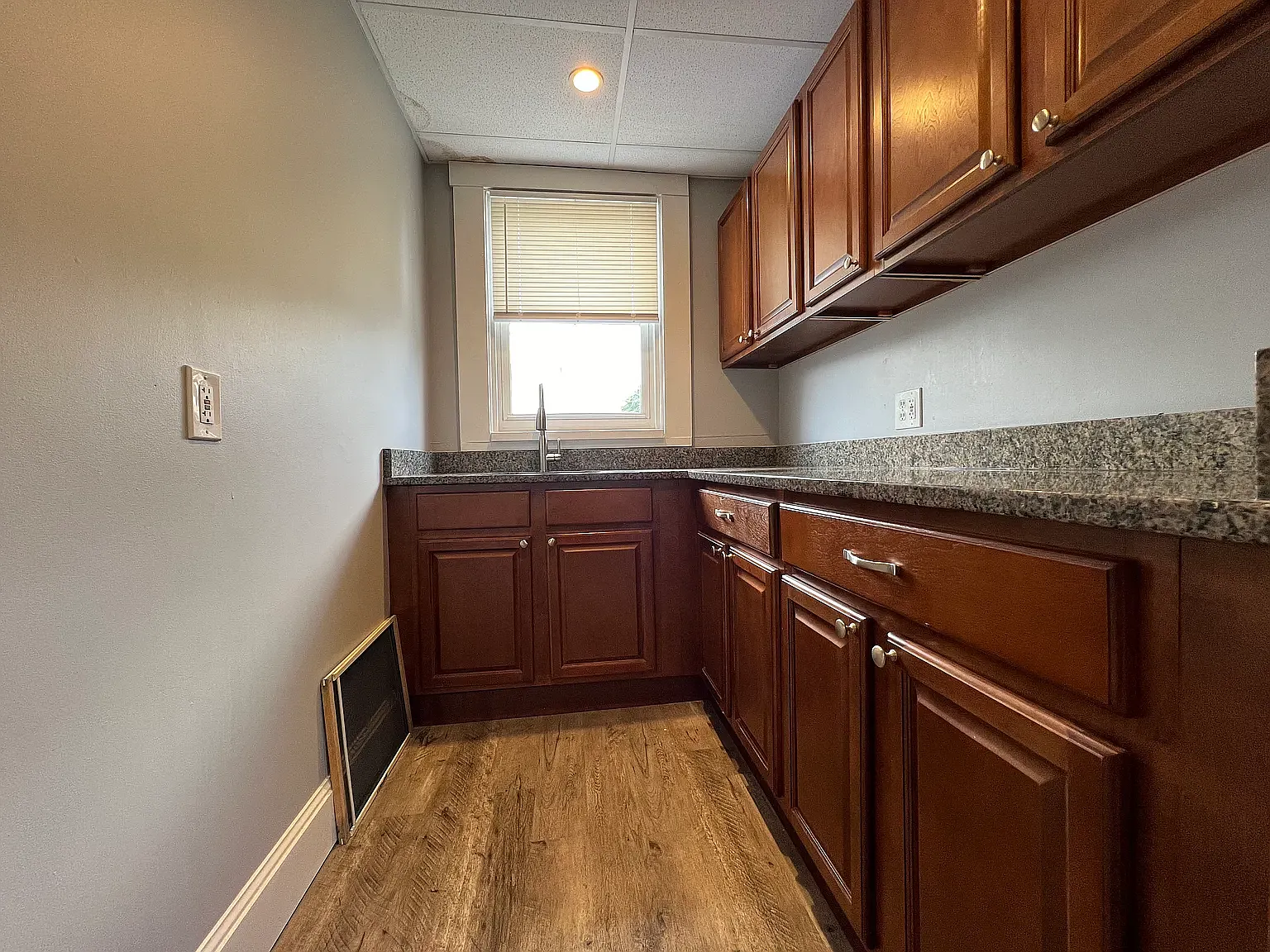 2 bed, 1180 sqft, $2,000 — Photo 3