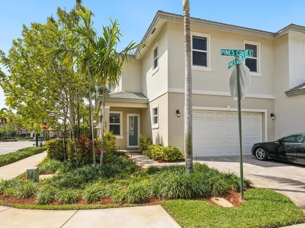 6901 Pines Circle, Coconut Creek, FL 33073