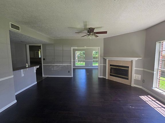 5th image of 91 Park Cir