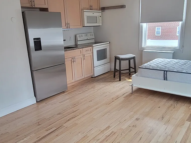 201 2nd Ave #4B — Photo 6