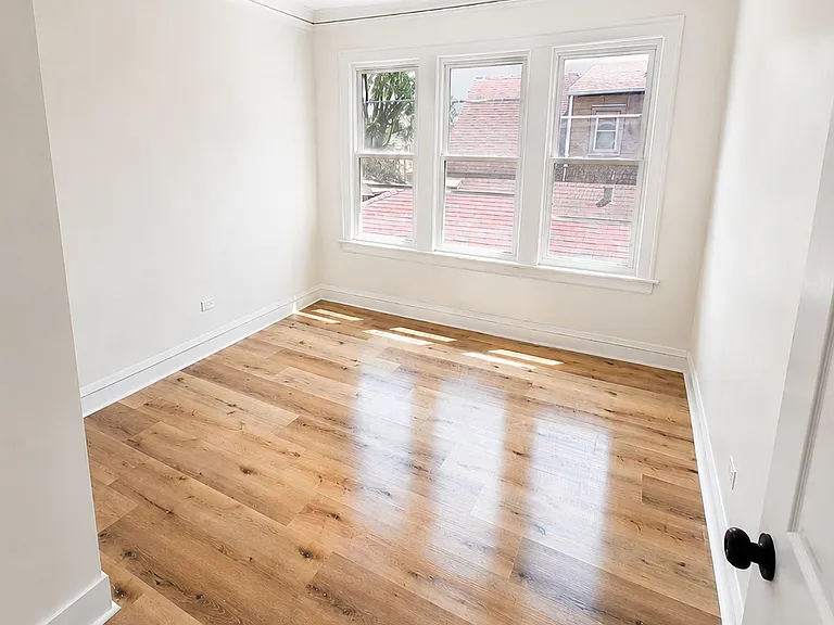 6807 S Artesian Ave #2 — Photo 17