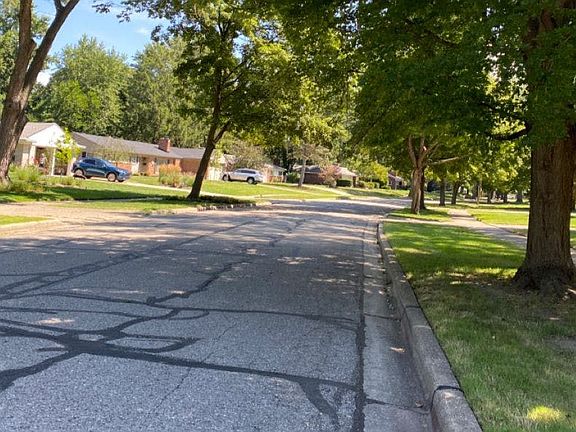 5th image of 34023 Moore Dr