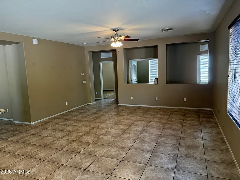 3594 E Gary Way — Photo 7