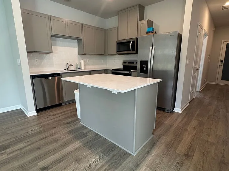 1406 Walker Way — Photo 22