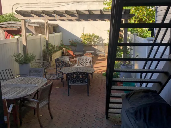 1039 Herkimer Street image 12 of 14