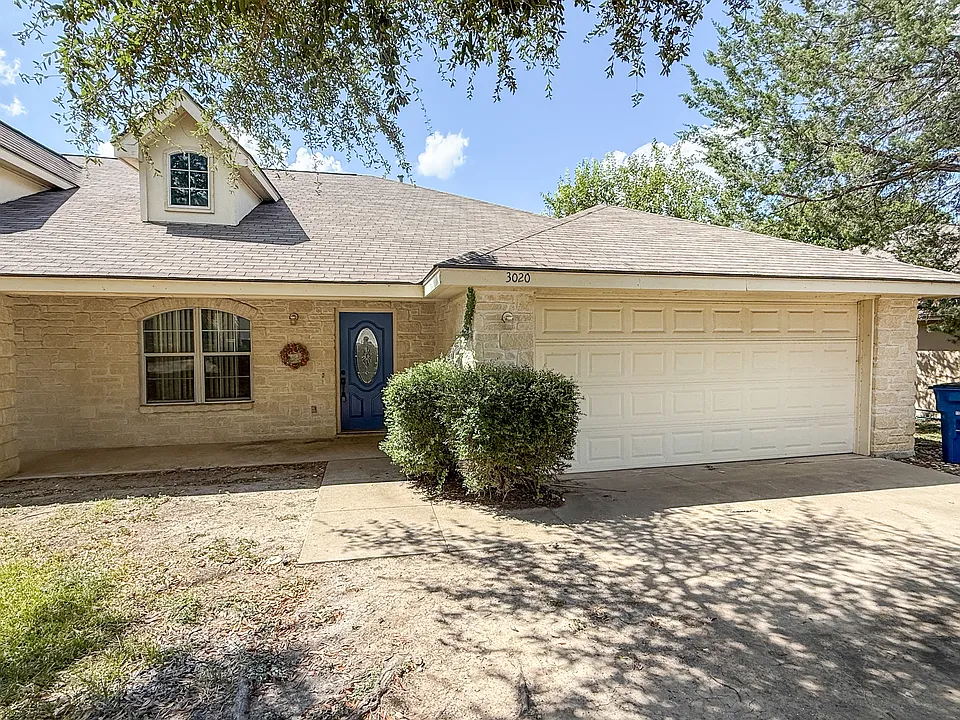 3020 Pine Valley Dr