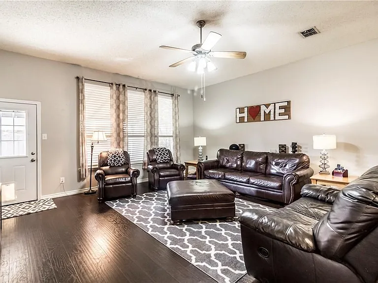 5051 Stagecoach Way — Photo 9