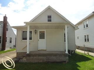 2nd image of 19031 Hanna St
