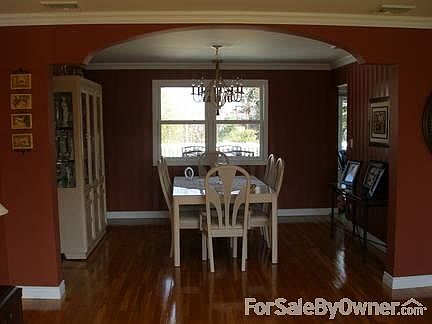 2nd image of 1133 Douglas Pl