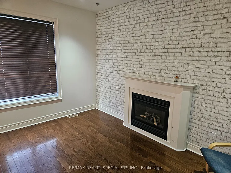 3774 Arbourview Ter #UPPER — Photo 9