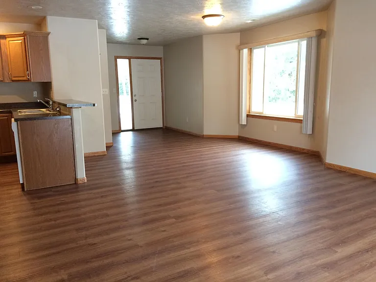 301 E 5th St #109 — Photo 11