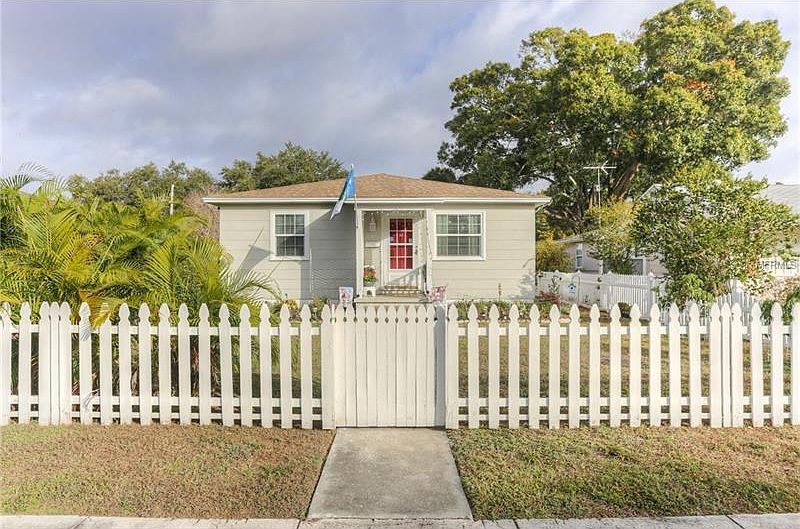 1st image of 843 49th Ave N
