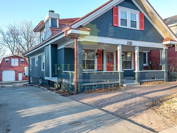 3rd image of 1108 W Waldo Ave