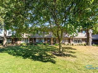 4036 Sherwood Forest Manor Rd #D-15, Toledo, OH 43623