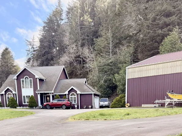 28170 Hunter Creek Rd, Gold Beach, OR 97444
