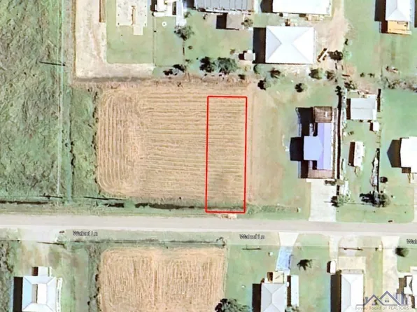 9 Walnut Ln, Grand Isle, LA 70358