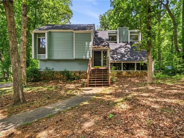 1951 Kinridge Rd, Marietta, GA 30062