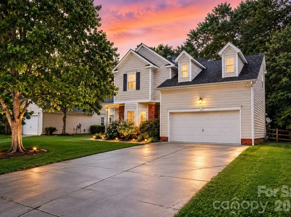 11327 Ridge Oak Dr, Charlotte, NC 28273