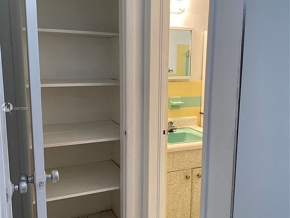 4th image of 650 Pennsylvania Ave APT 21