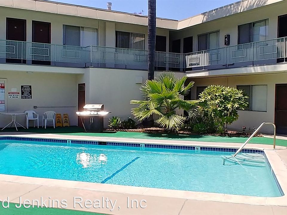 1st image of 12211 Manor Dr APT 22