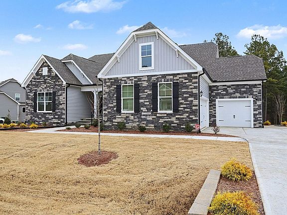 2nd image of 135 Ironwood Blvd