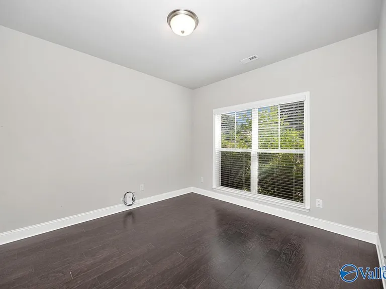 207 Blackwood Dr — Photo 11
