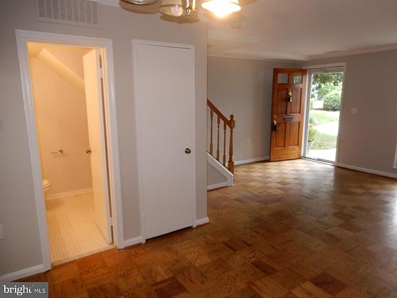 5th image of 3727 Ingalls Ave