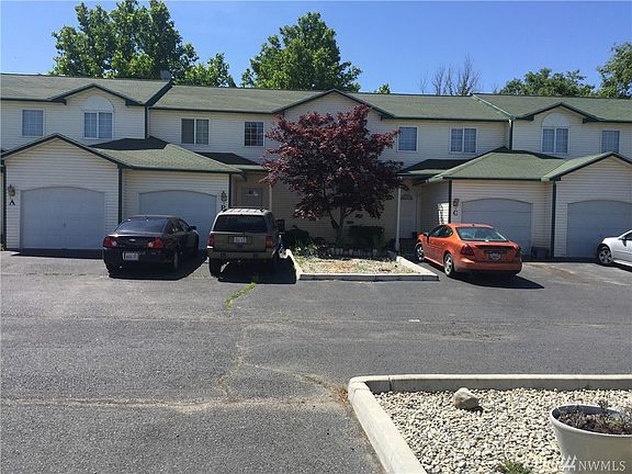 2nd image of 1410 S Skyline Dr