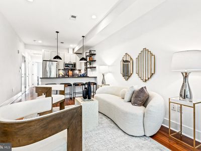 11 15th St NE APT 5, Washington, DC, 20002