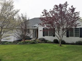 3417 Broken Tee Dr, Hood River, OR 97031