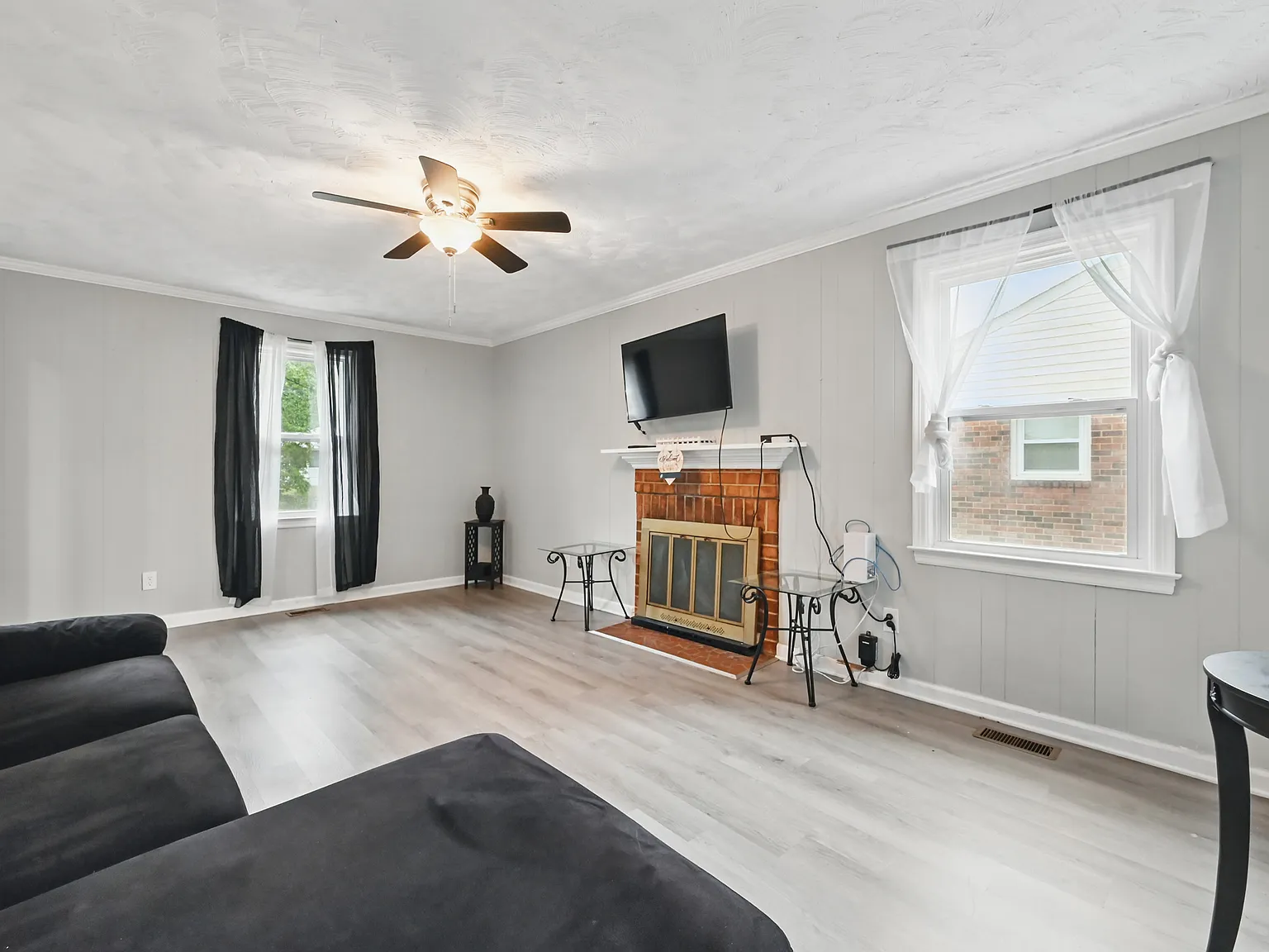 3 bed, 1463 sqft, $4,800 — Photo 3