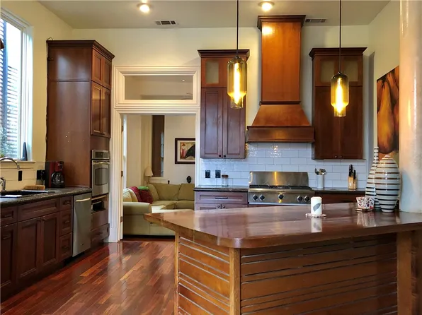 1903 Eva St, Austin, TX 78704