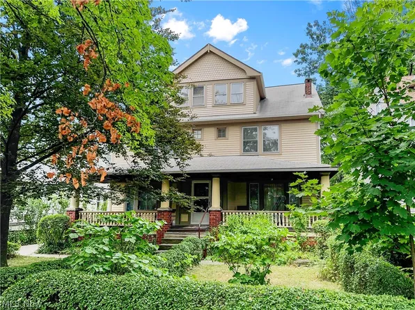 2643 Hampshire Rd, Cleveland Heights, OH 44106