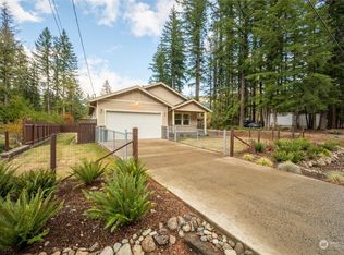 6162 Poppy Ln, Maple Falls, WA 98266