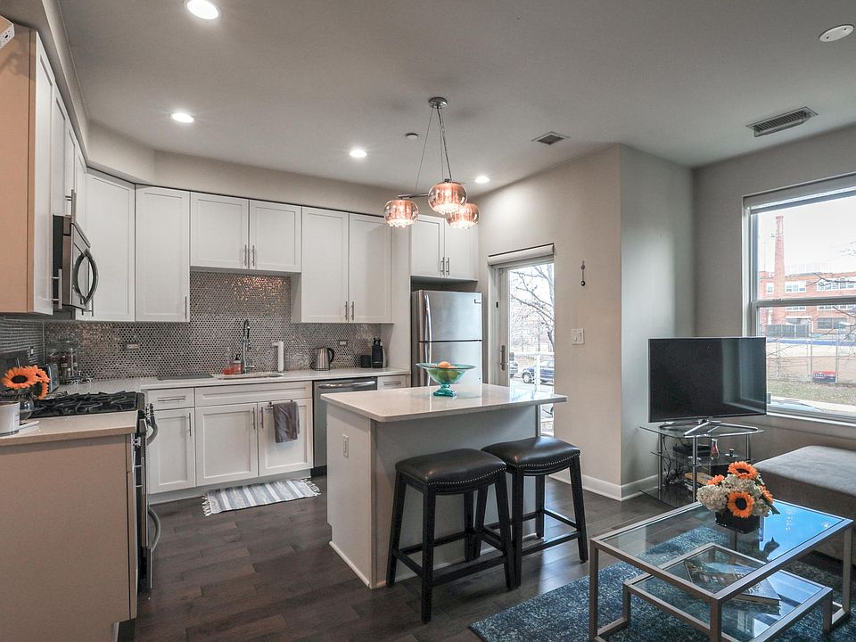 Living room/Kitchen